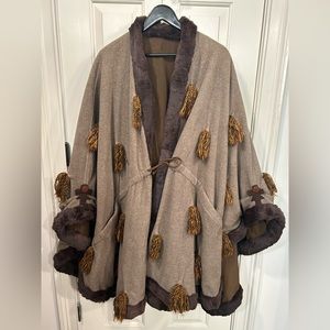 Fendi Fendissime Cashmere Oversized swing Poncho in a size 44